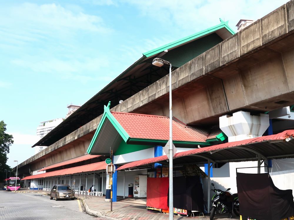 スティアワンサ駅